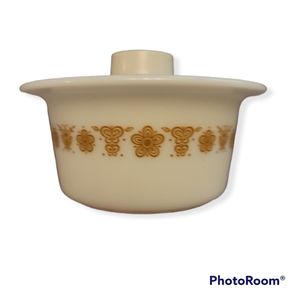 Pyrex butterfly gold margarine  tub with lid